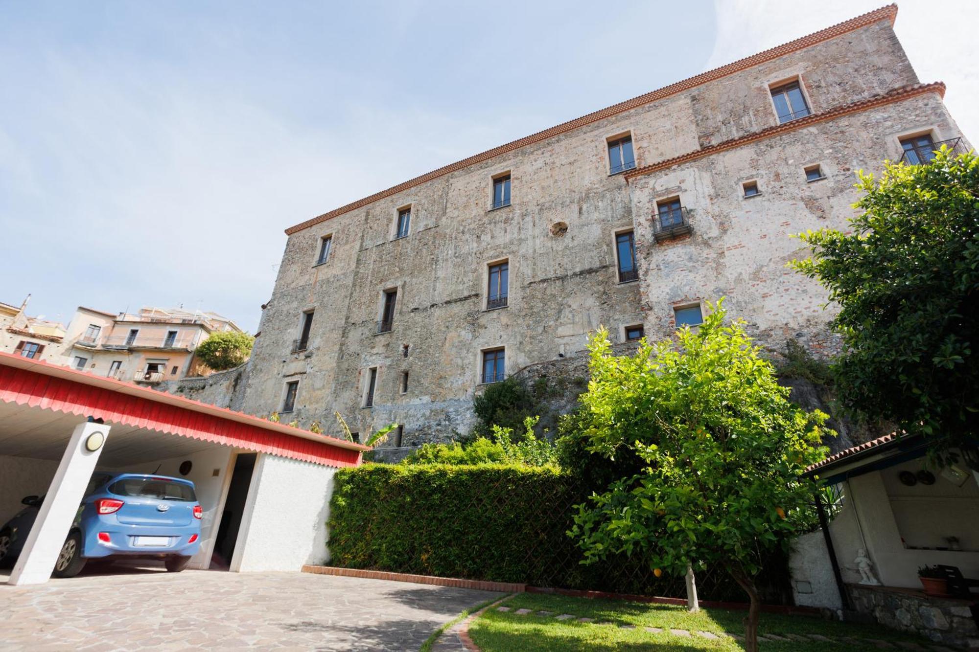 Apartamento The Lemon Tree House Scalea Exterior foto
